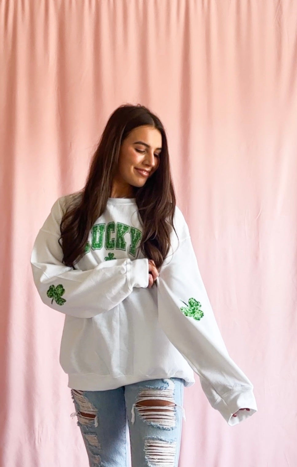 St Patrick's Day Women White Sweatshirt Sparkle Graphic Oversized Sweater